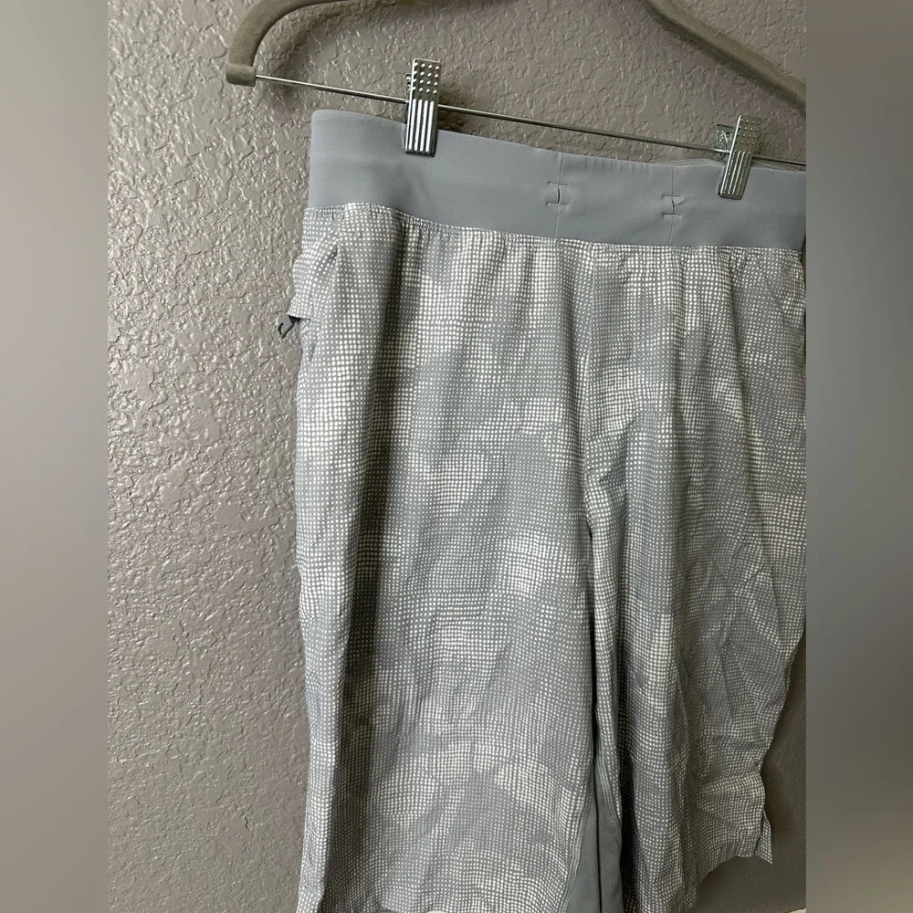 Lululemon Men’s T.H.E. Short Linerless 11” size‎ small